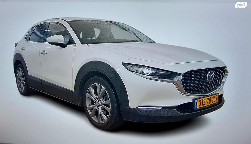 מודעת רכב מאזדה CX-30