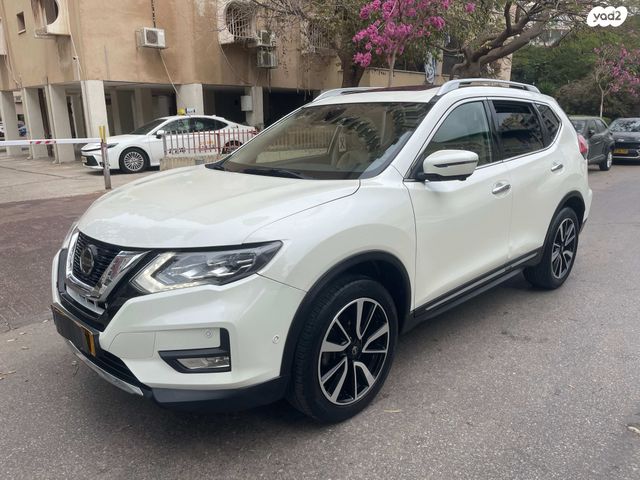 מודעת רכב ניסאן אקס טרייל 1