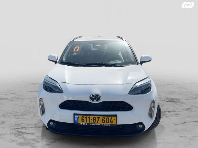 מודעת רכב טויוטה יאריס קרוס