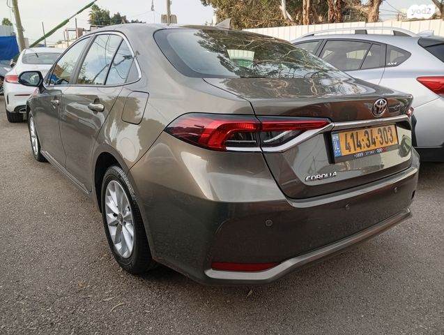 מודעת רכב טויוטה קורולה