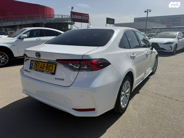 מודעת רכב טויוטה קורולה 1