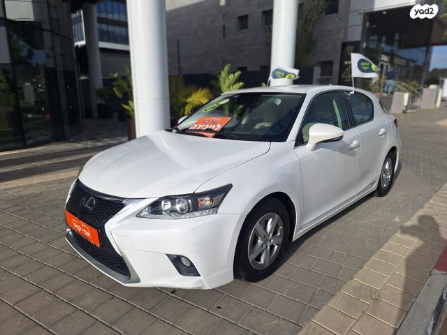 מודעת רכב לקסוס CT