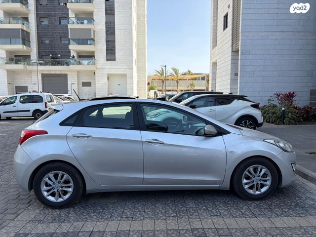 מודעת רכב יונדאי i30 2