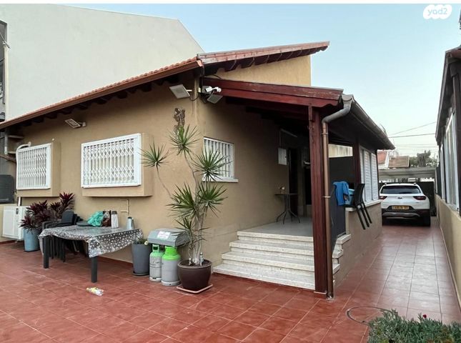 יצחק בן צבי 10