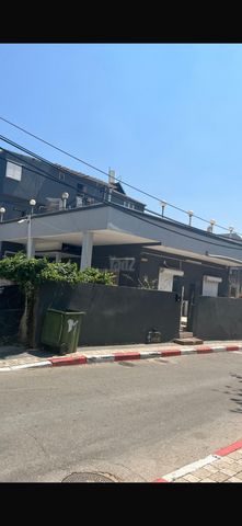 בית פרטי/ קוטג' למכירה בתל אביב יפו — 2