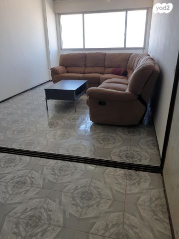 דרך יד לבנים 184