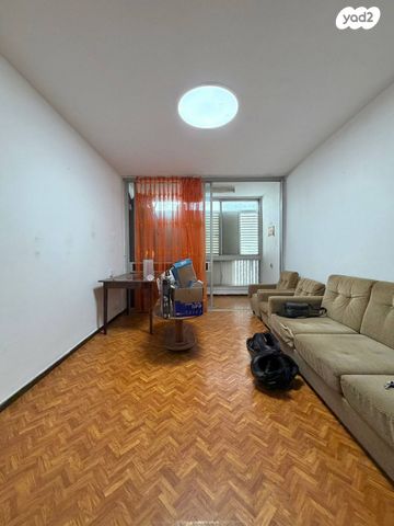 שדרות ירושלים 94