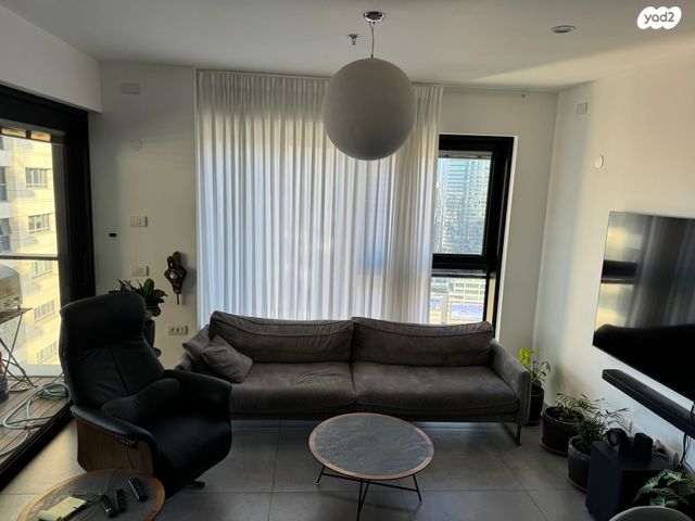 ניסים אלוני 2