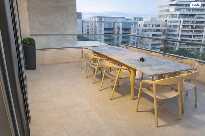 הגוש הגדול, רמת אביב החדשה, נופי ים