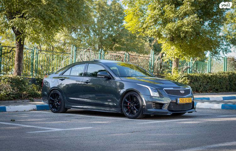 מודעת רכב קאדילק ATS