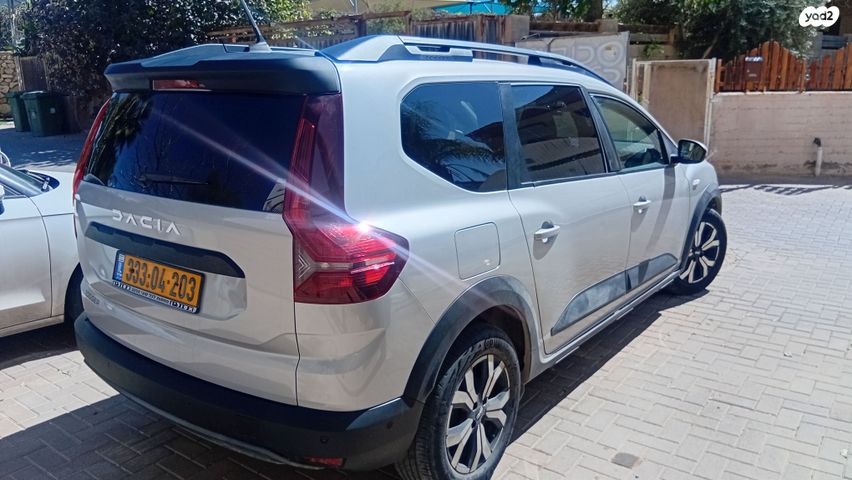 מודעת רכב דאצ'יה ג׳וגר