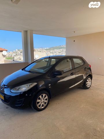 מודעת רכב מאזדה 2