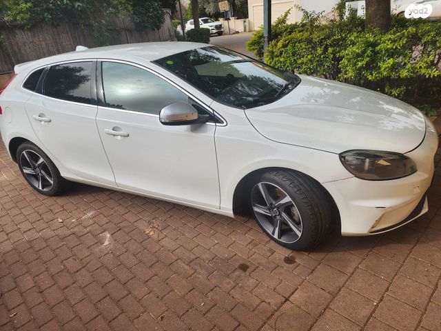 מודעת רכב וולוו V40