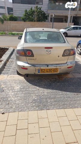 מודעת רכב מאזדה 3