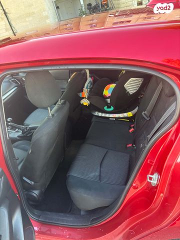 מודעת רכב מאזדה 3