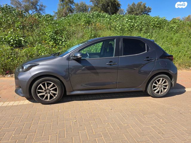 מודעת רכב טויוטה יאריס