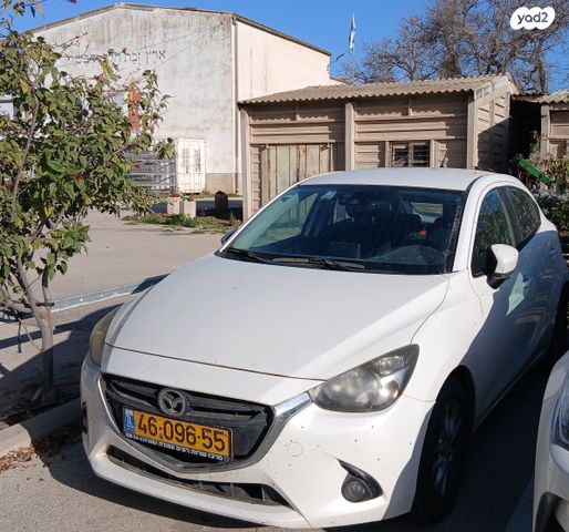 מודעת רכב מאזדה 2