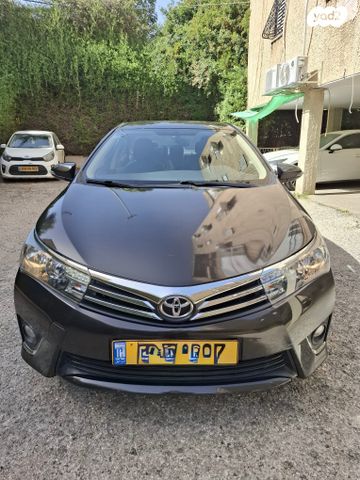 מודעת רכב טויוטה קורולה