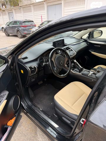 מודעת רכב לקסוס NX