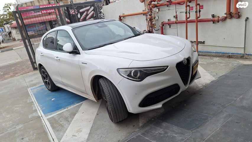 מודעת רכב אלפא רומיאו סטלביו