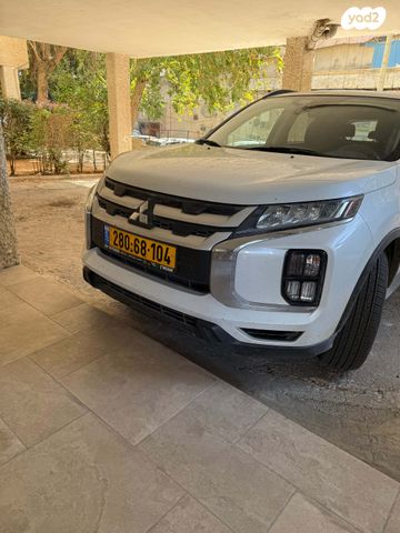 מודעת רכב מיצובישי ASX