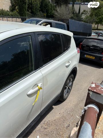 מודעת רכב טויוטה RAV4
