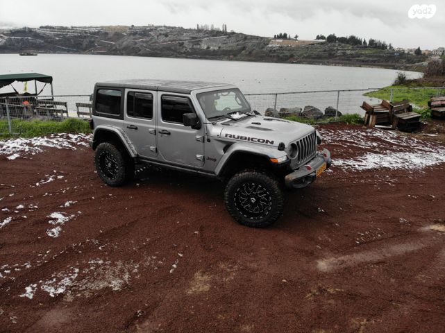 מודעת רכב ג'יפ רנגלר