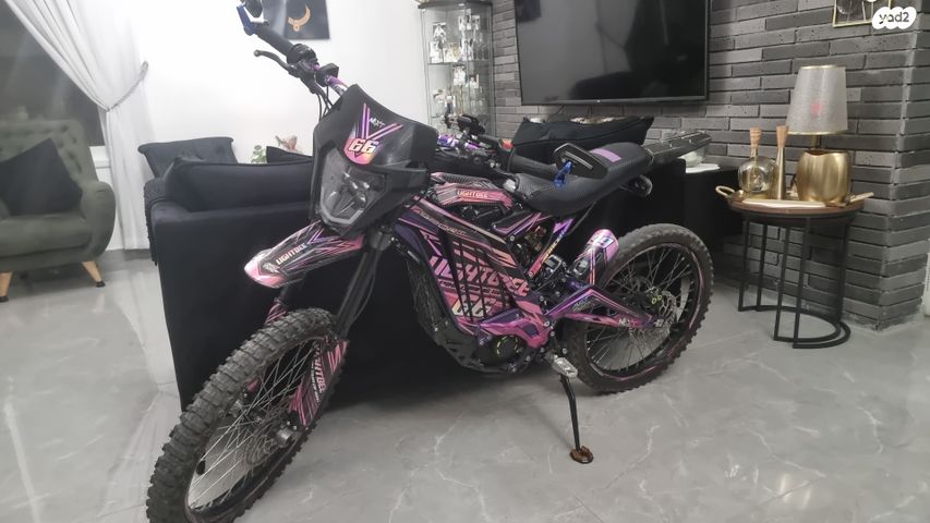 מודעת רכב סורון Light Bee X