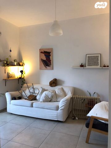 שיבת ציון 16