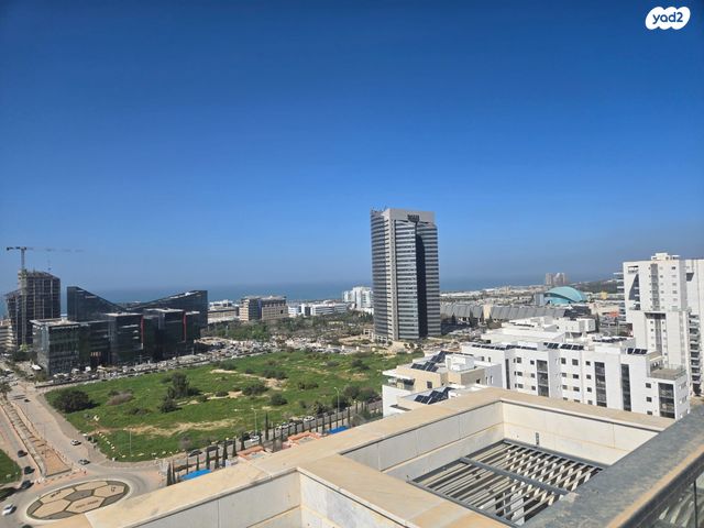 גג/ פנטהאוז