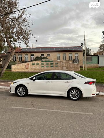 מודעת רכב טויוטה קורולה