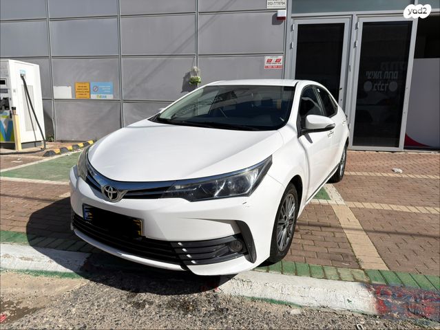 מודעת רכב טויוטה קורולה