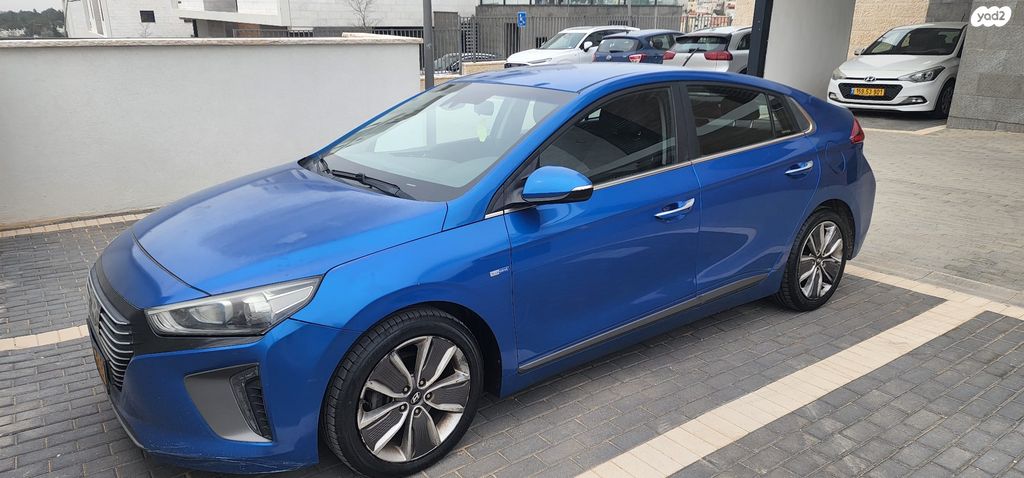 מודעת רכב יונדאי איוניק