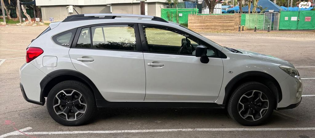 מודעת רכב סובארו XV