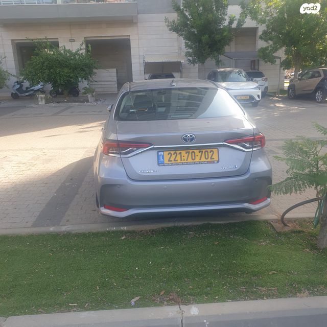 מודעת רכב טויוטה קורולה