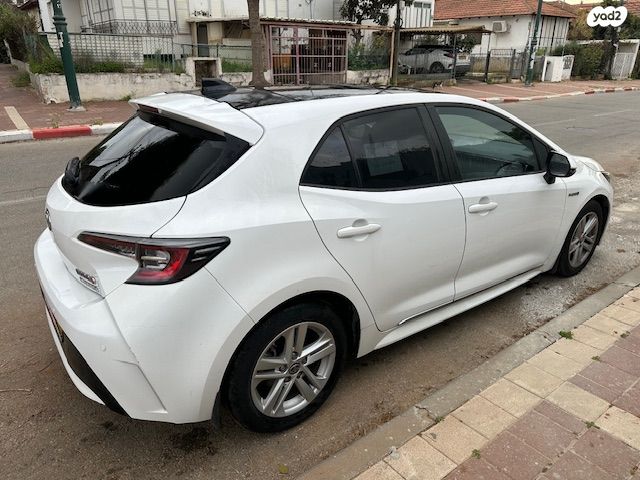 מודעת רכב טויוטה קורולה