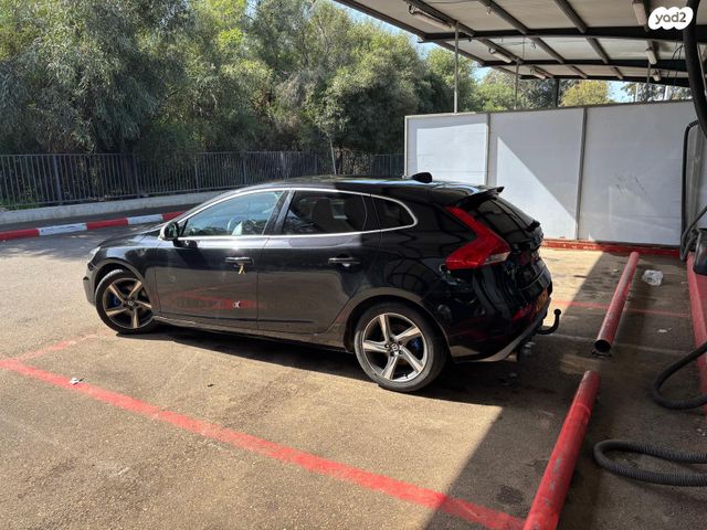 מודעת רכב וולוו V40