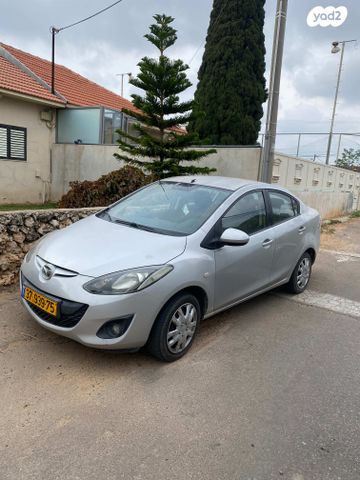 מודעת רכב מאזדה 2