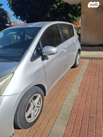 מודעת רכב טויוטה ורסו-S