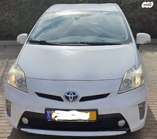 מודעת רכב טויוטה פריוס