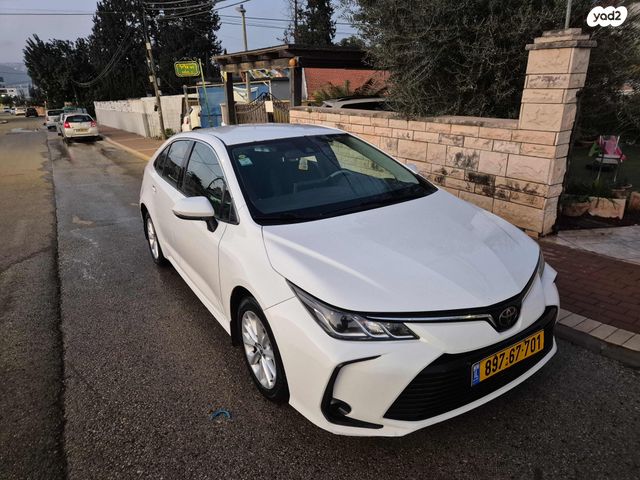 מודעת רכב טויוטה קורולה