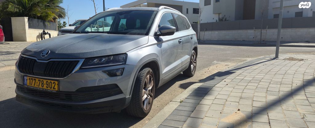 מודעת רכב סקודה קארוק
