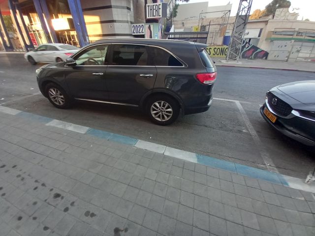 מודעת רכב קיה סורנטו