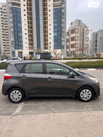 מודעת רכב טויוטה ורסו-S