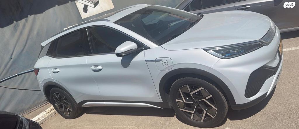 מודעת רכב בי.ווי.די אטו 3