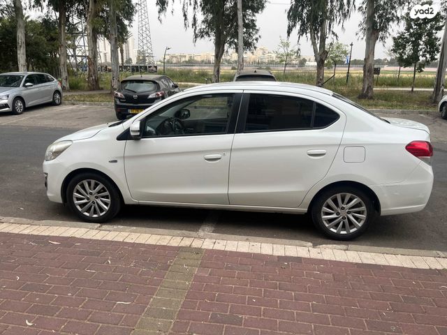 מודעת רכב מיצובישי אטראז'