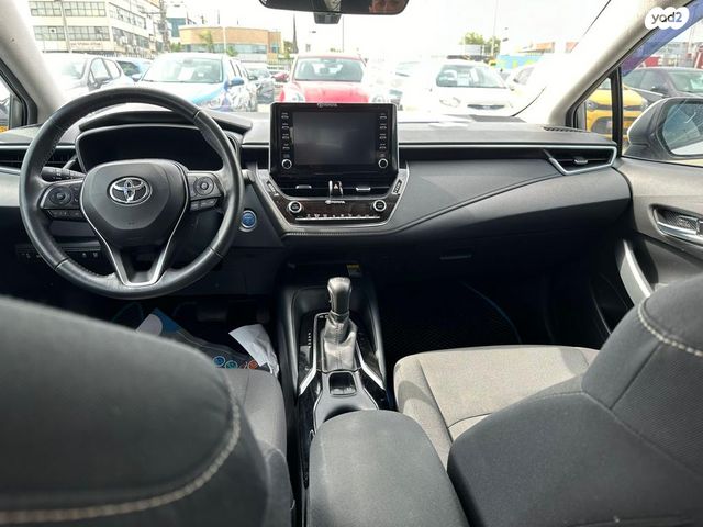 מודעת רכב טויוטה קורולה