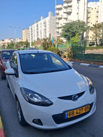 מודעת רכב מאזדה 2