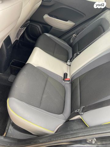 מודעת רכב יונדאי וניו