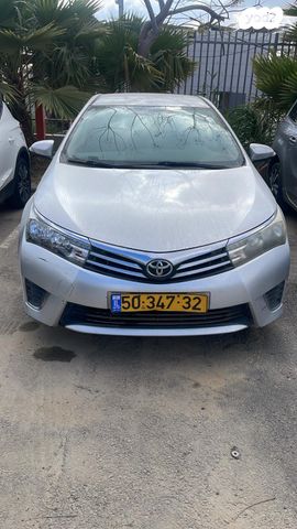 מודעת רכב טויוטה קורולה